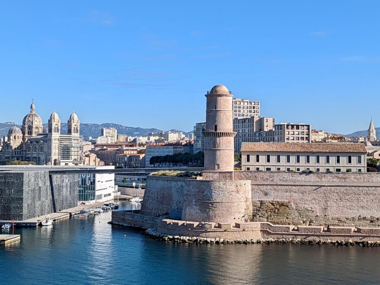 Du Cote Du Vieux Port & Mucem - Central Марсилия Екстериор снимка